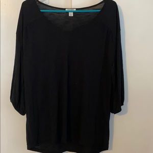 Old Navy black scoop shirt